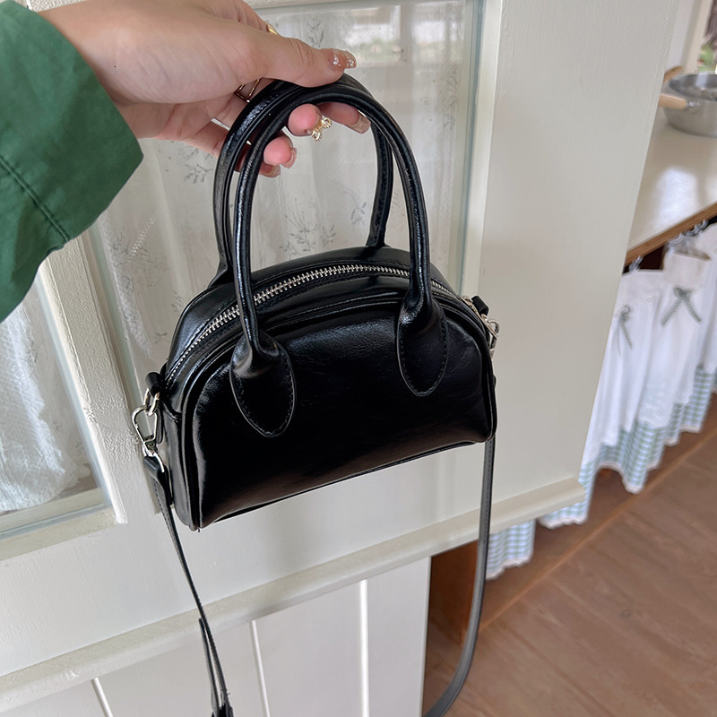 designer Korean INS New 2025 Niche Design Boston Bag for Women Simple Versatile Handbag Crossbody Small Square Bag