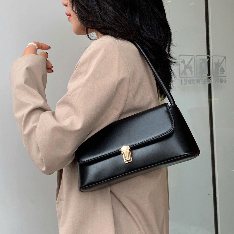 designer Vintage Baguette Bag for Women 2025 Trendy New Korean Style Shoulder Bag Fashion Handbag Underarm Bag