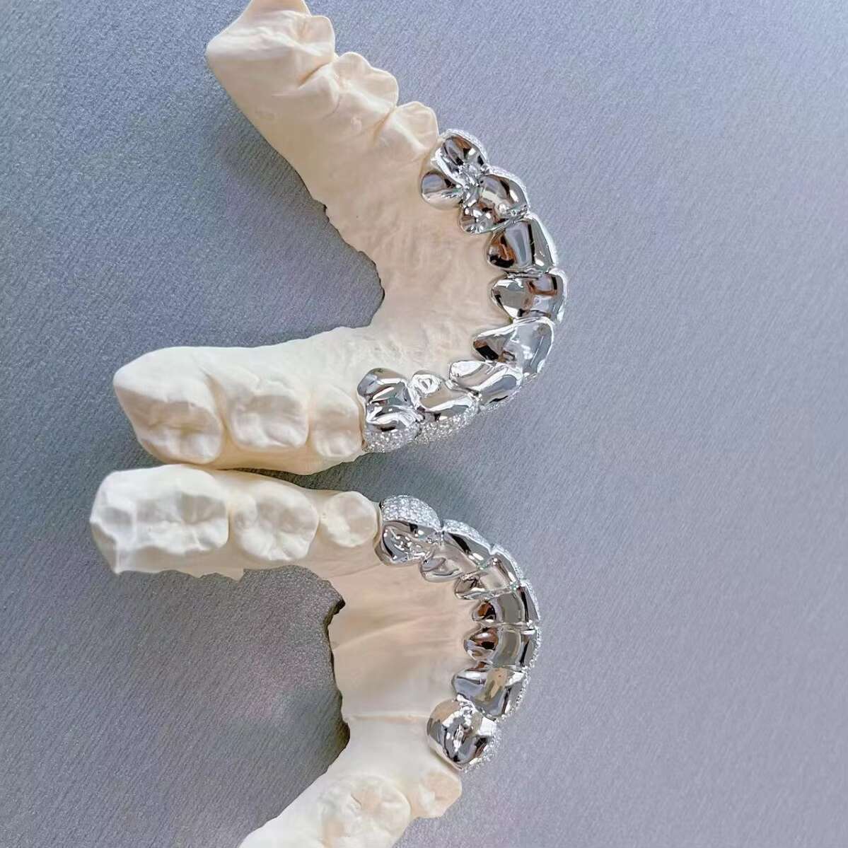 Iced Out Custom Diamond Grillz Gold Plated 925 Sterling Silver Moissanite Diamond Hip Hop Grillz for Teeth 8 on 8