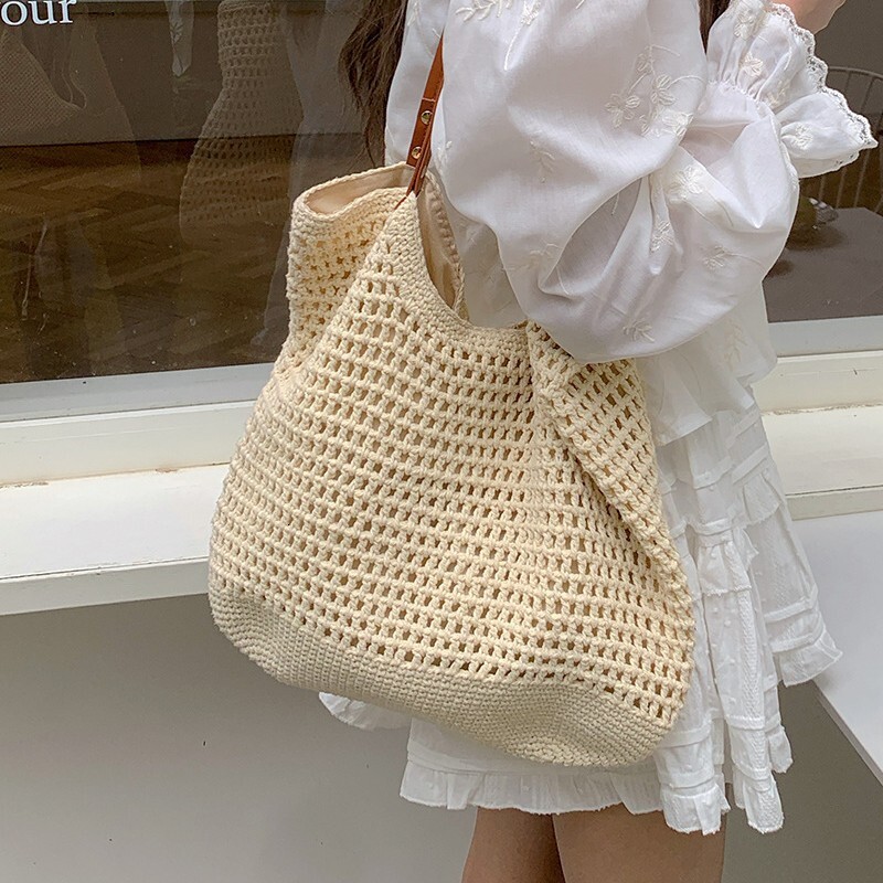 designer 2025 New Large Capacity Single Shoulder Cotton Woven Bag New Hollow Mesh Tote Bag Beach Vacation Bag