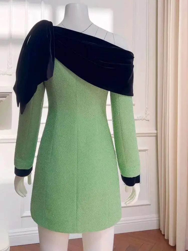 IEQJ Green Diamonds Diagonal Shoulder Tweed Dress Women Block Color Long Sleeve Single Breasted Dresses Female 3WM2566 250529