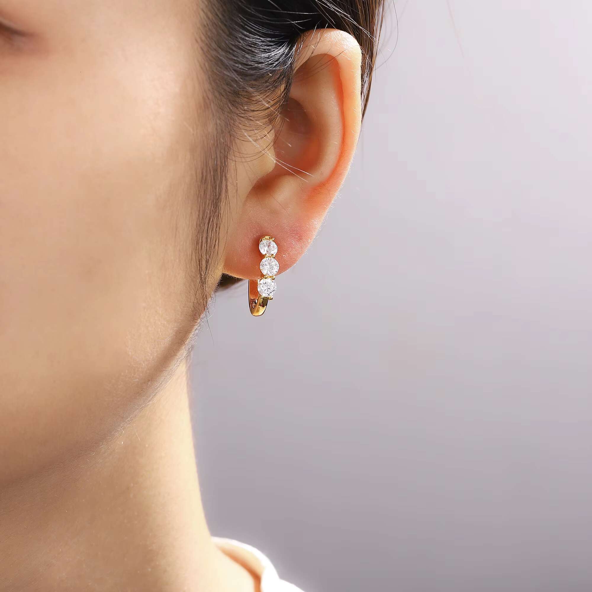 925 Silver Plated Moissanite Earrings Beautiful High Quality Three Colors to Choose From Weddings Gifts Parties Anniversaries