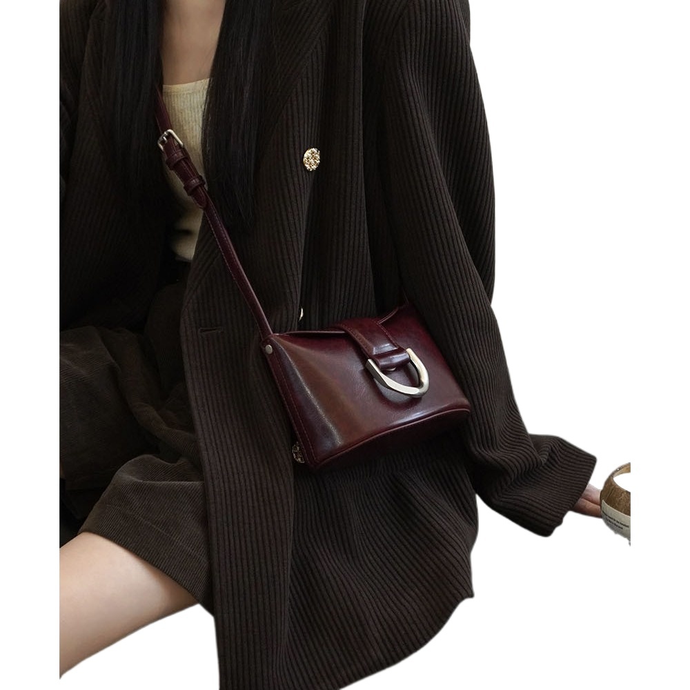 designer 2025 New Autumn Winter Niche Bag Women's Crossbody French Fries Bag Retro Melard Versatile Phone Bag Small Bag