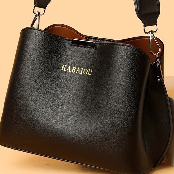 Light luxury women s crossbody bag new fashionable and elegant shoulder bag designer large fashion capacity high end fashion casual women s bag