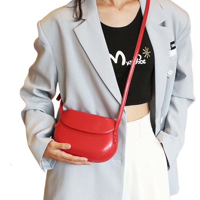 designer Cross-border 2025 Summer INS Single Shoulder Crossbody Bag for Women Candy Color Large Shell Bag Retro Versatile Saddle Bag