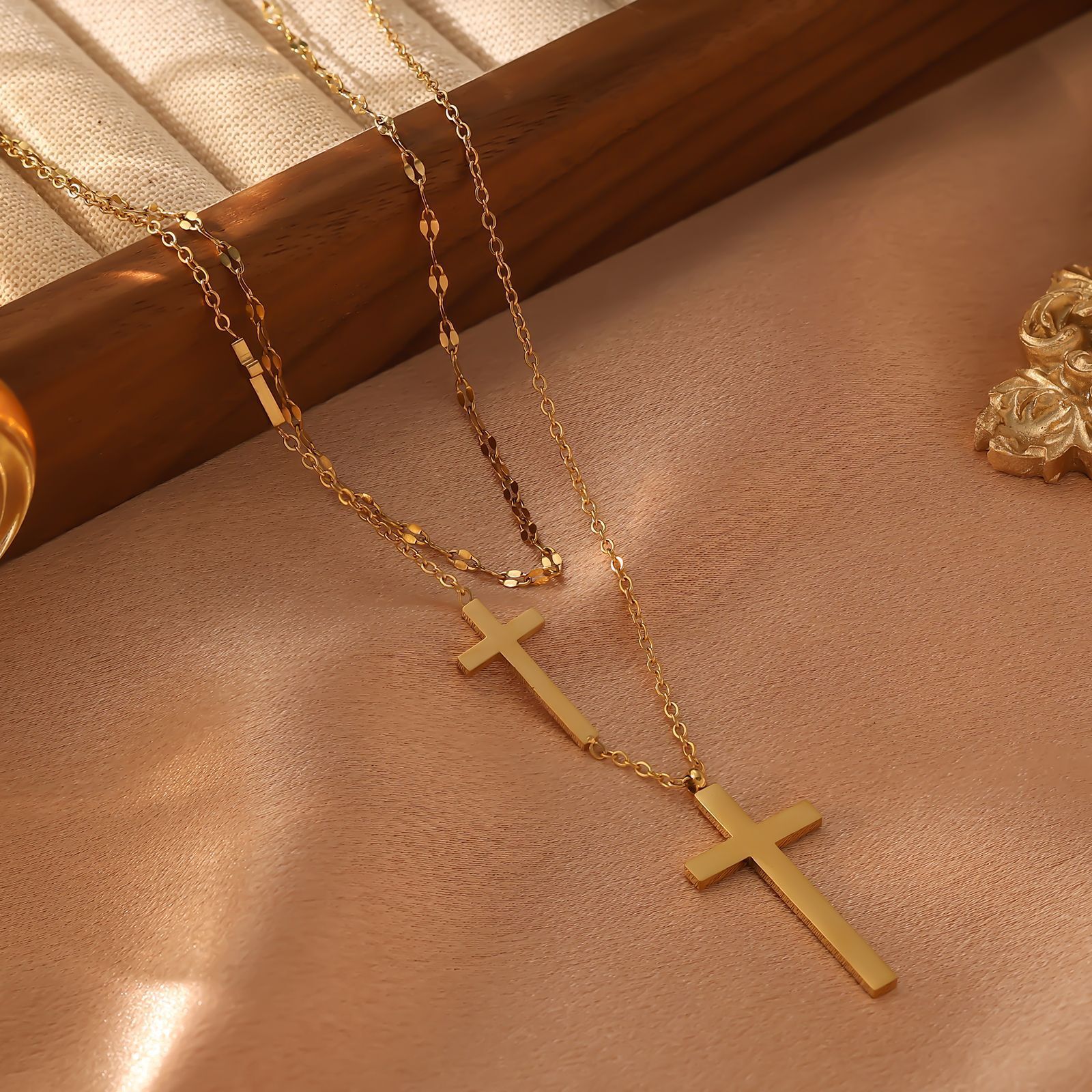 Hot Selling Stainless Double Layer Blade Snake Chain Bead Cross Necklace Fashion Titanium Steel