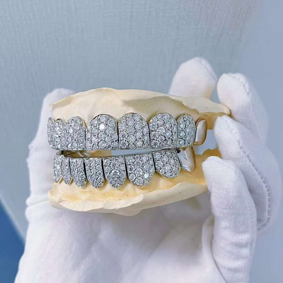 925 Silver Hip Hop Jewelry Honeycomb Teeth Grilliz With Custom Rich Ice Out Moissanite Diamond Grillz