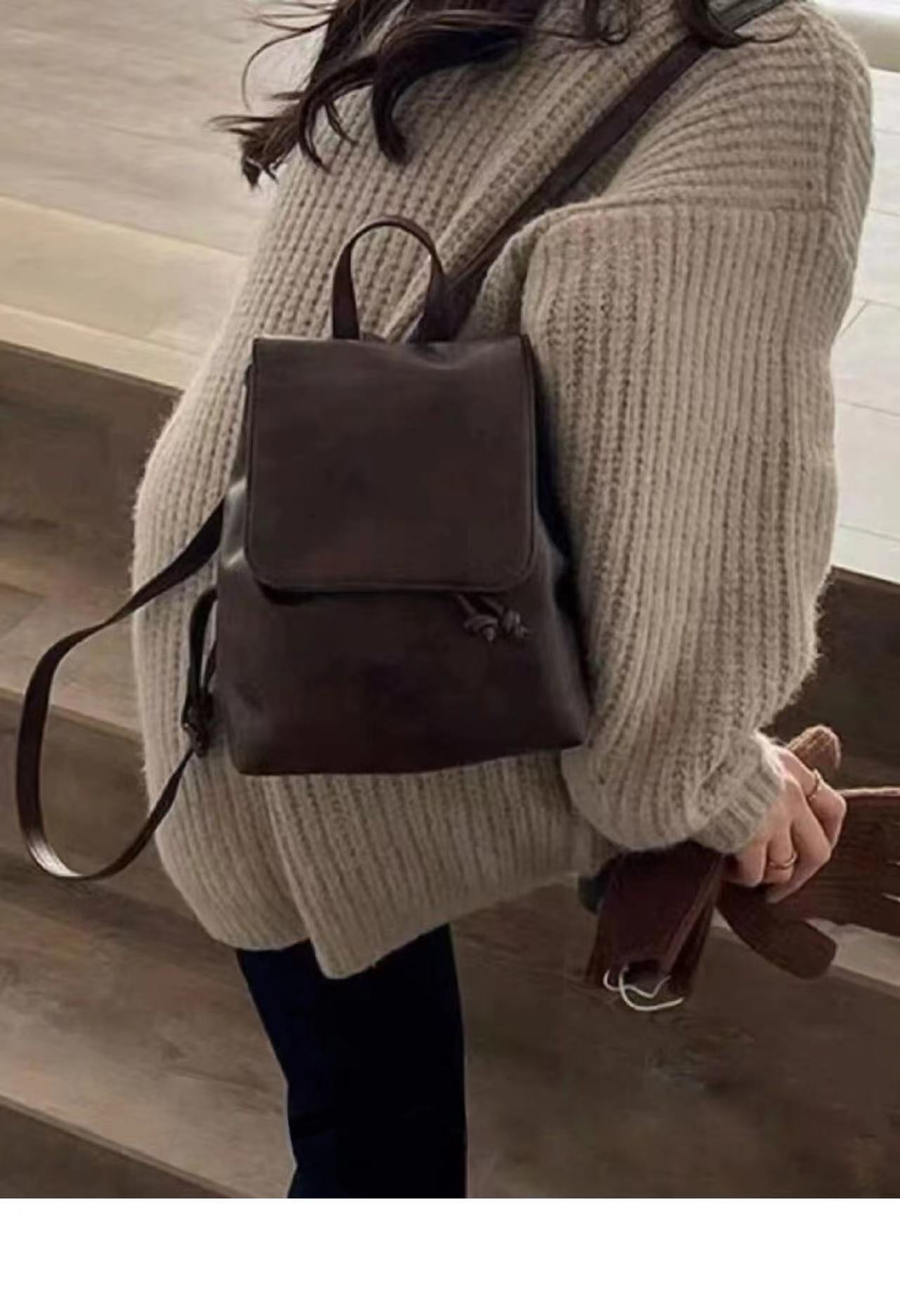 designer 2025 New Korean Style Retro Brown Backpack for Female Students Small School Bag Ins Xiaohongshu Outdoor Travel Backpack