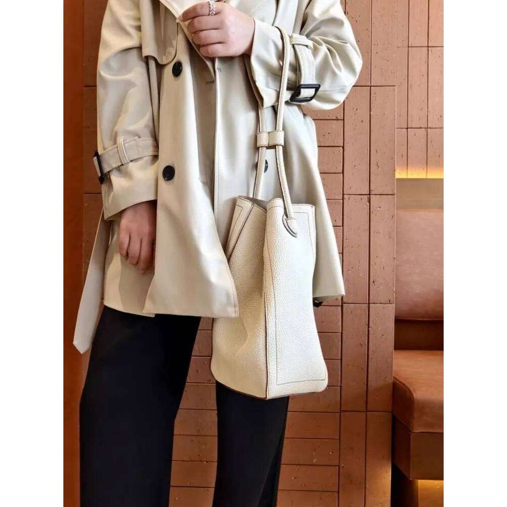Women Casual Genuine Leather High Street Single Shoulder Underarm Bags Handbag Tote Soft Cowskin Fashion Ladies Bucket Bag