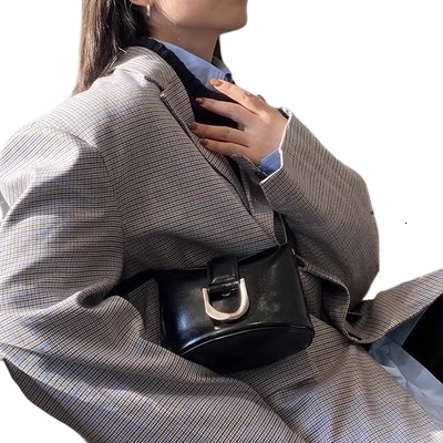 designer 2025 New Autumn Winter Niche Bag Women's Crossbody French Fries Bag Retro Melard Versatile Phone Bag Small Bag