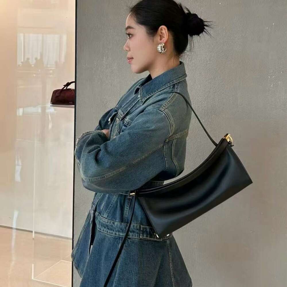 New French Style Niche Hidden Clip Minimalist Single Shoulder Underarm Genuine Leather Fashion Baguette Bag for Women