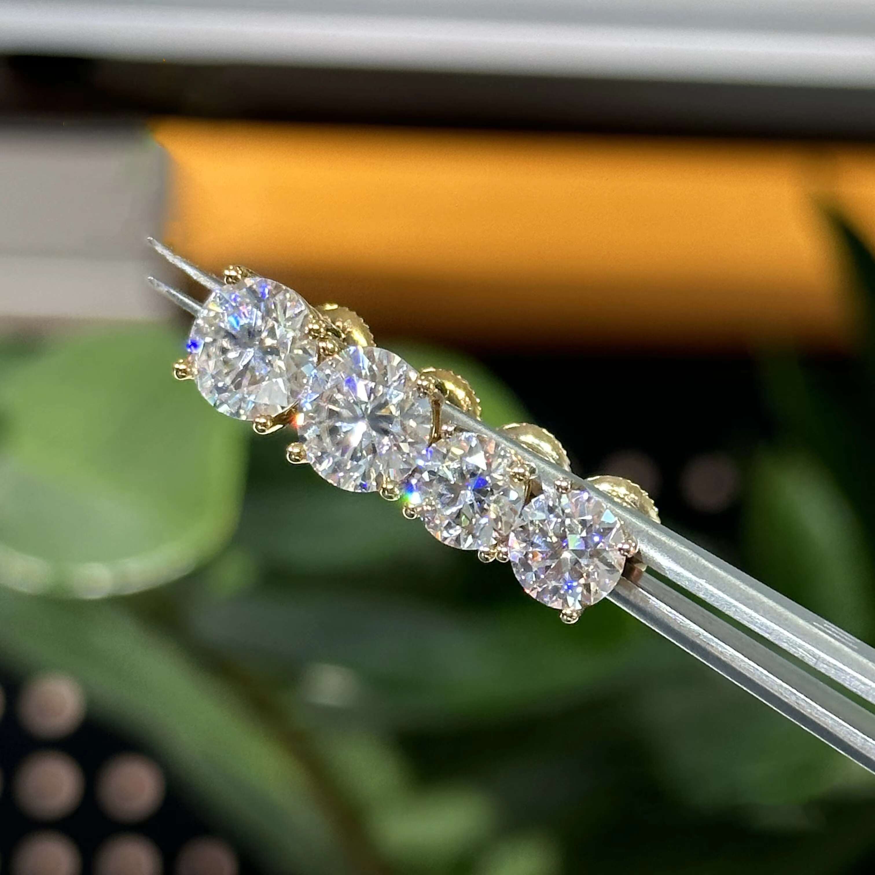 Aretes D VVS Moissanite Earrings Screw Back Round Cut 4 Prong Stud 925 Sterling Silver Hip Hop Earring for Men and Women