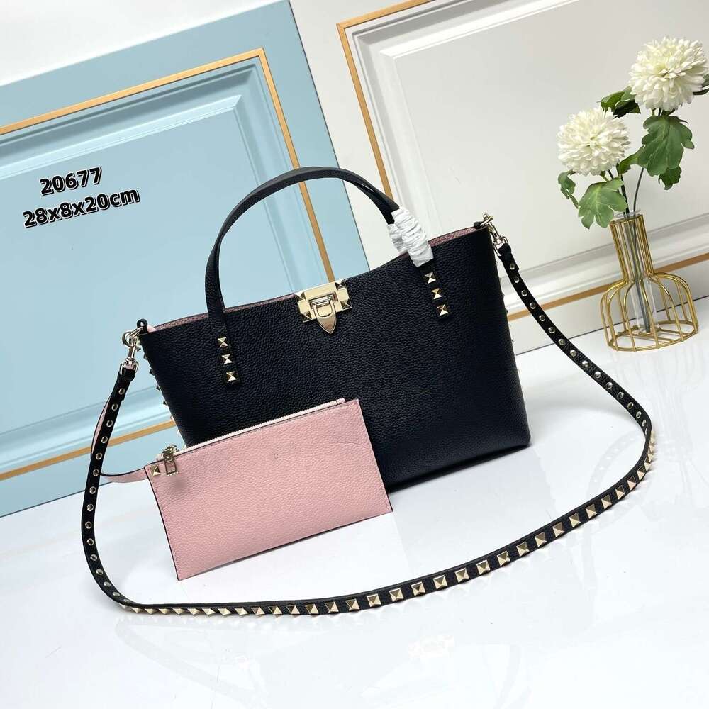 Commuting Large Capacity Rivet Mother Daughter Tote for Women High End V Brand Genuine Leather Shopping Bag Versatile Stylish