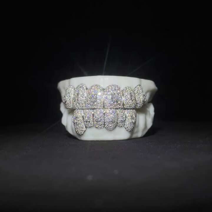Custom Big Stone Grillz 8 on 8 Deep Perm Cut VVS Moissanite Hip Hop Grillz Iced Out S925 18k White Gold Moissanite Grillz Custom