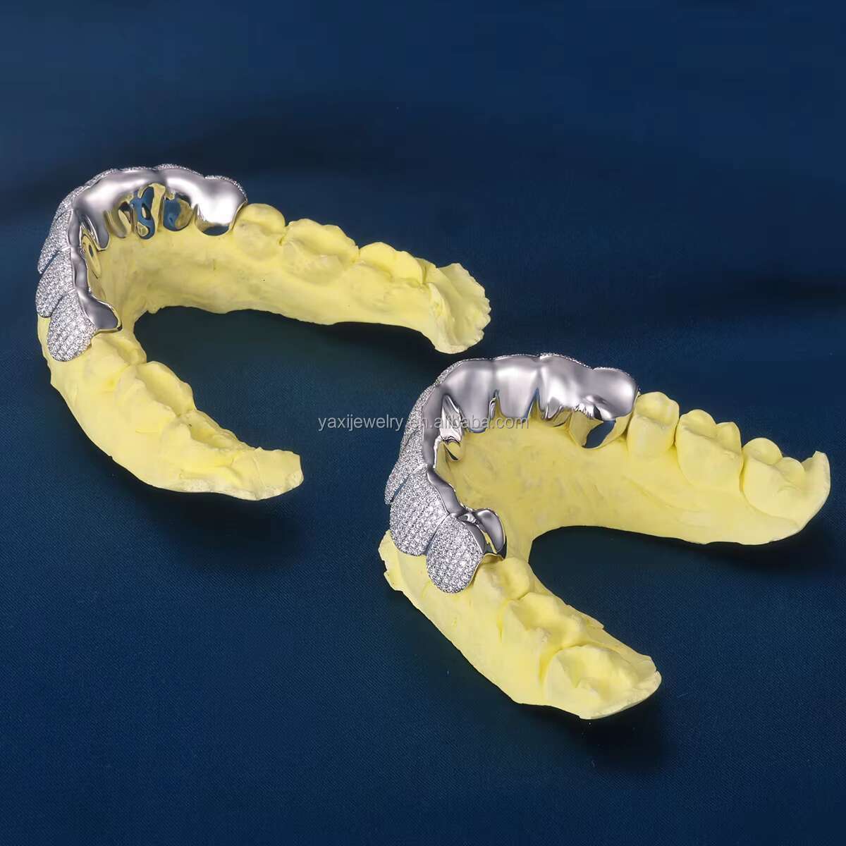 Factory Custom S925 Silver 10K 14K 18K Solid Gold No Perm Moissanite Lab Natural Diamond Grillz for Teeth