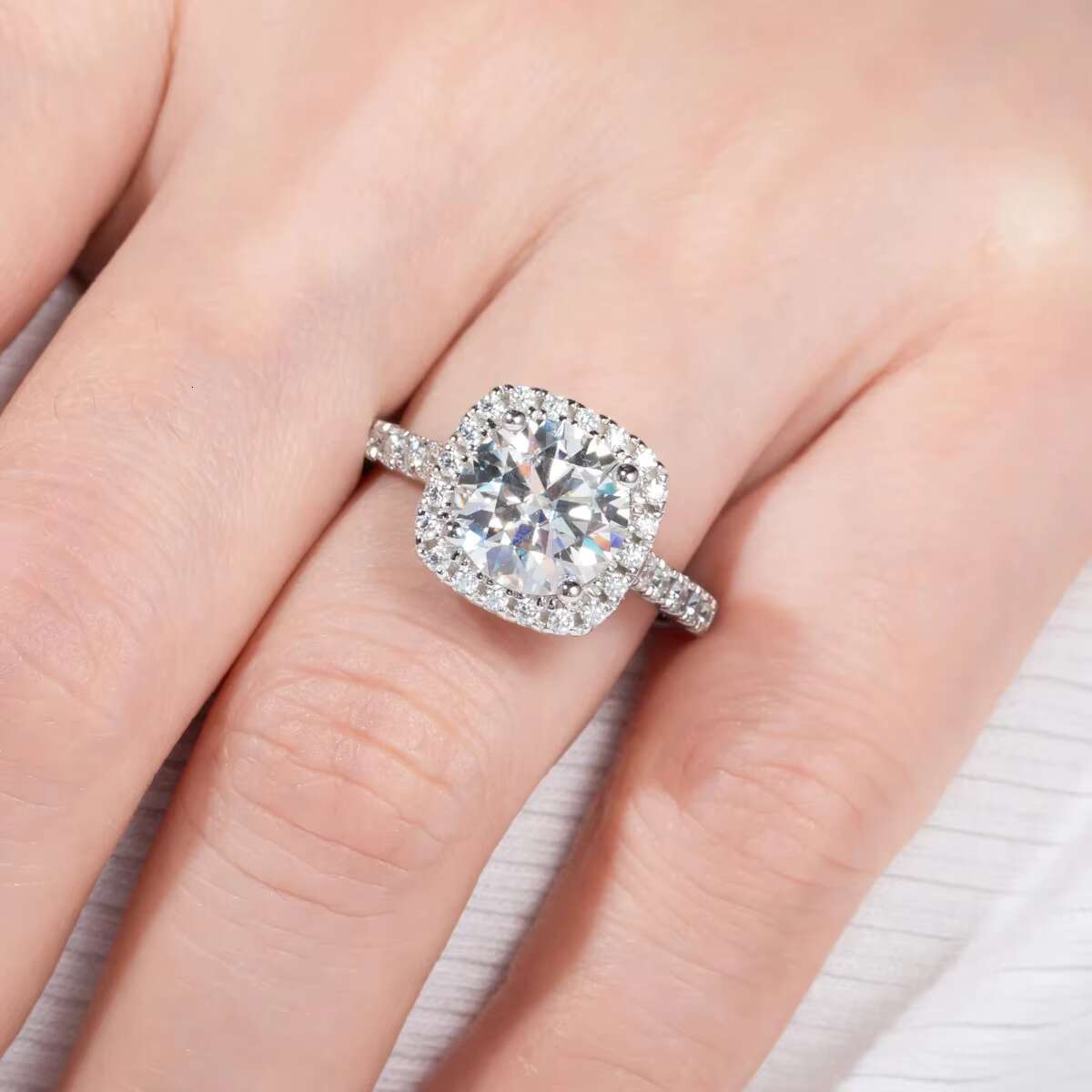 3CT Round Cut D Color Moissanite Halo Ring - 925 Sterling Silver Engagement Jewelry for Women