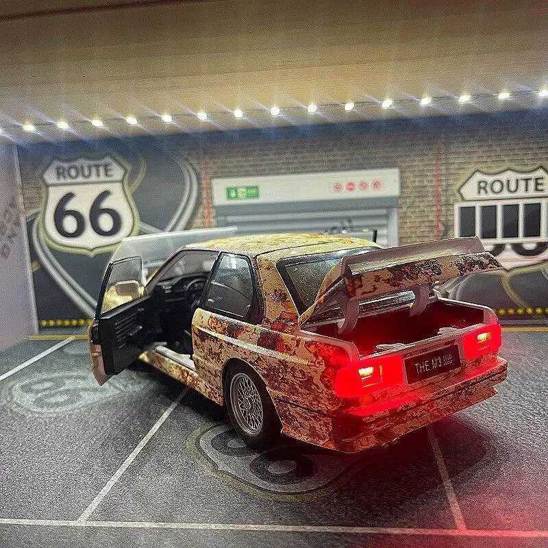 1 24 1988 M3 E30 Rust Damaged Version Alloy Sports Car Model Diecasts Metal Classic Vehicles Car Model Sound Light Kids Toy Gift Z250602