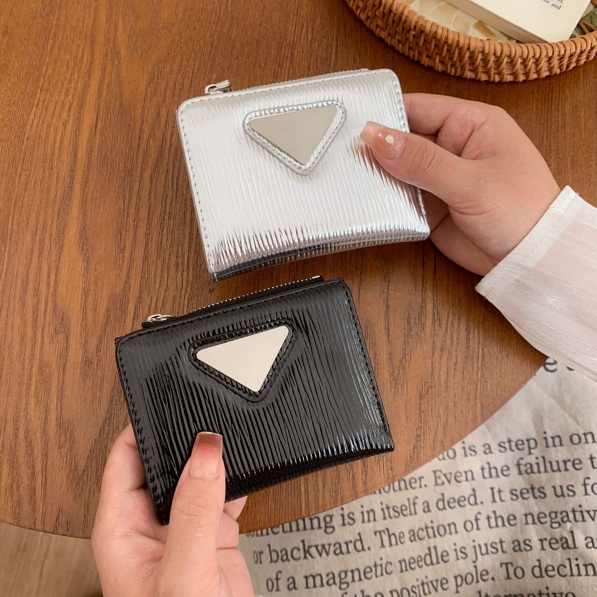 Luxury Designer Bag 2025 New Women's Wallet Women's High End Short Wallet Wallet Wallet Coin Wallet Fashion Designer Wallet