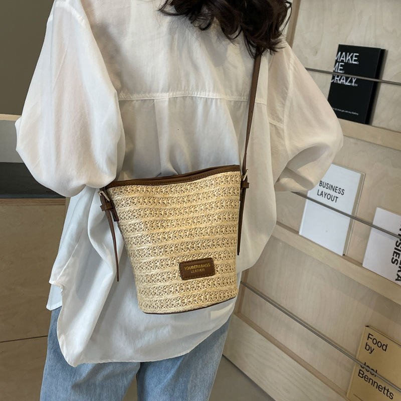 designer Summer Straw Woven Bucket Bag for Women 2025 New Fashion Casual Beach Handbag Large Capacity Crossbody Woven Bag