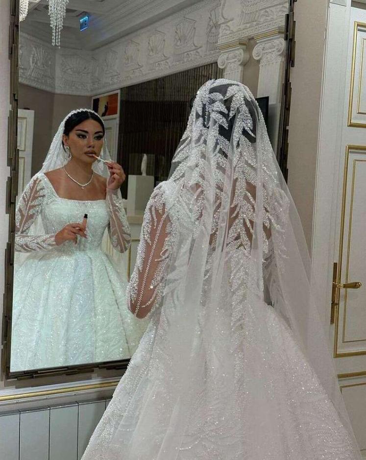 Modest Square Neck Bridal Dress Sparkly Sequins Beads Wedding Gown Luxury Sheer Long Sleeves Ball Gown Bride Robe Customized Vestido De Novia 0602