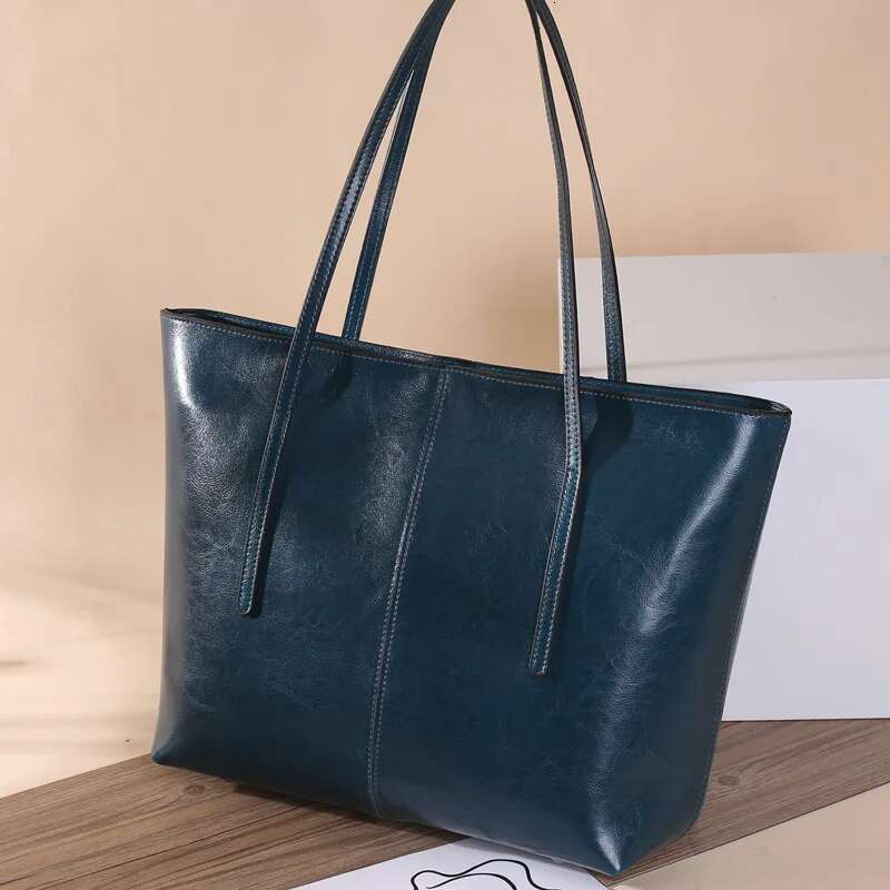 Genuine Leather Women's Large Capacity Tote Bag Women Fashion High quality Cowhide hand shoulder Commuter shopping bag