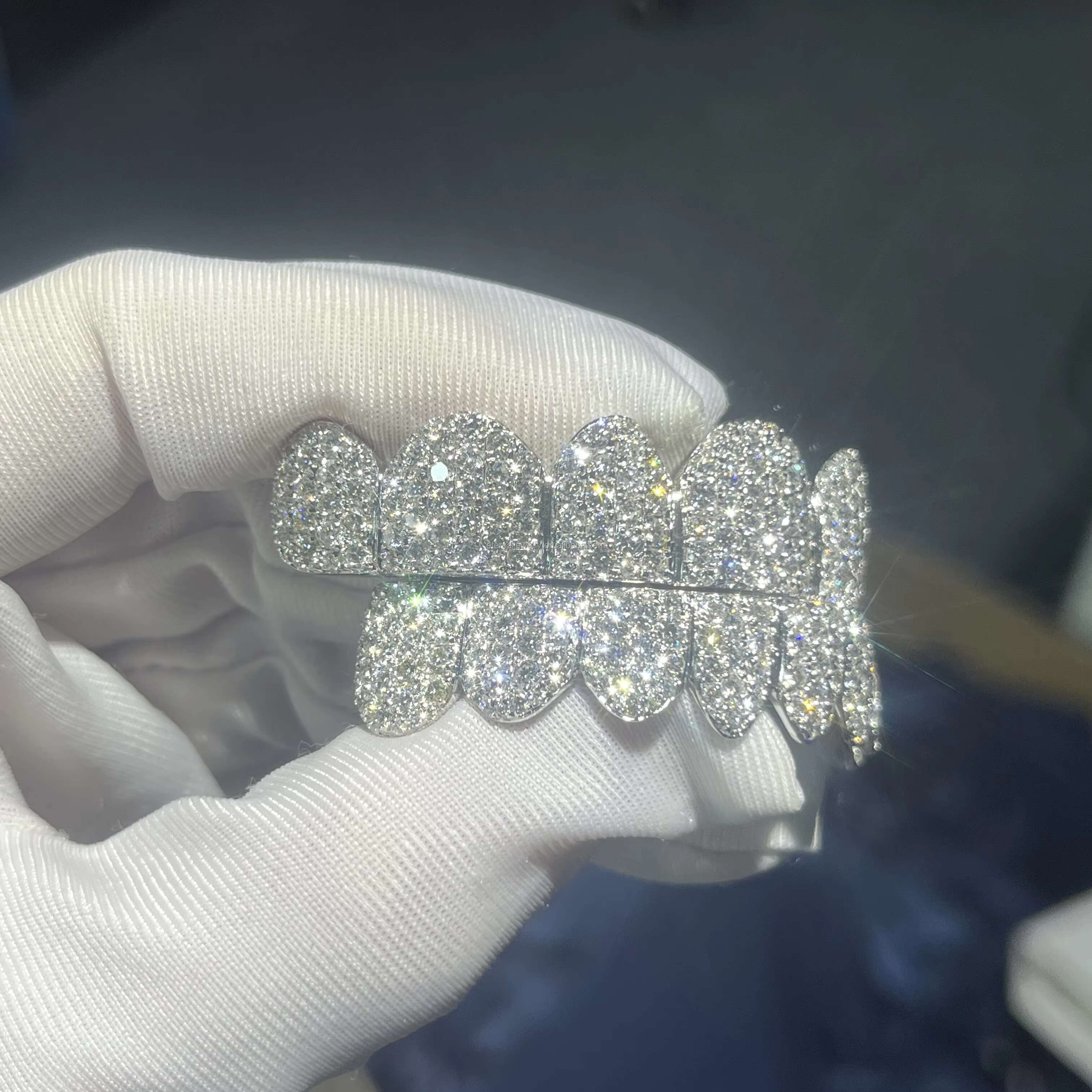 Factory Custom Hip-Hop Grillz 8 on 8 S925 Silver 10K 14K 18K Solid Gold VVS Moissanite Lab Diamond Iced Out Grillz for Teeth