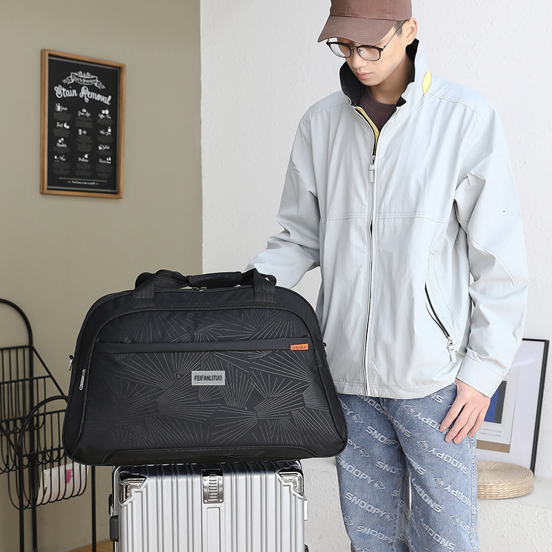 2025 New Men's Large Capacity Business Travel Outdoor Fiess Shoulder Crossbody Handbag Duffel Bag