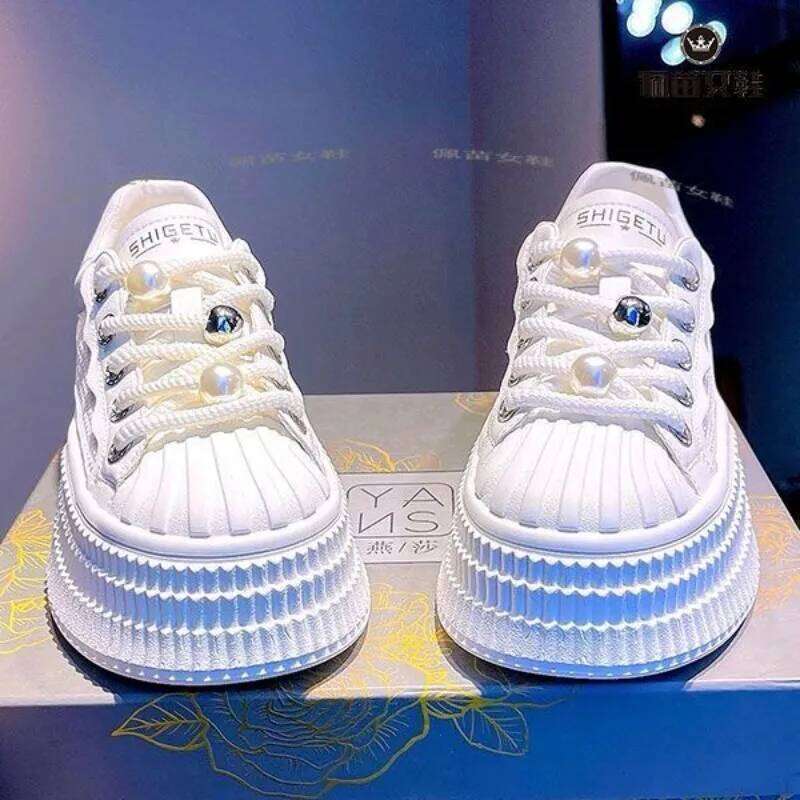 Fashion Shell Head Little White Women's 2025 Summer Popular Pearl Lace Up Platform Board Shoes Sweet Girl Casual Sneakers
