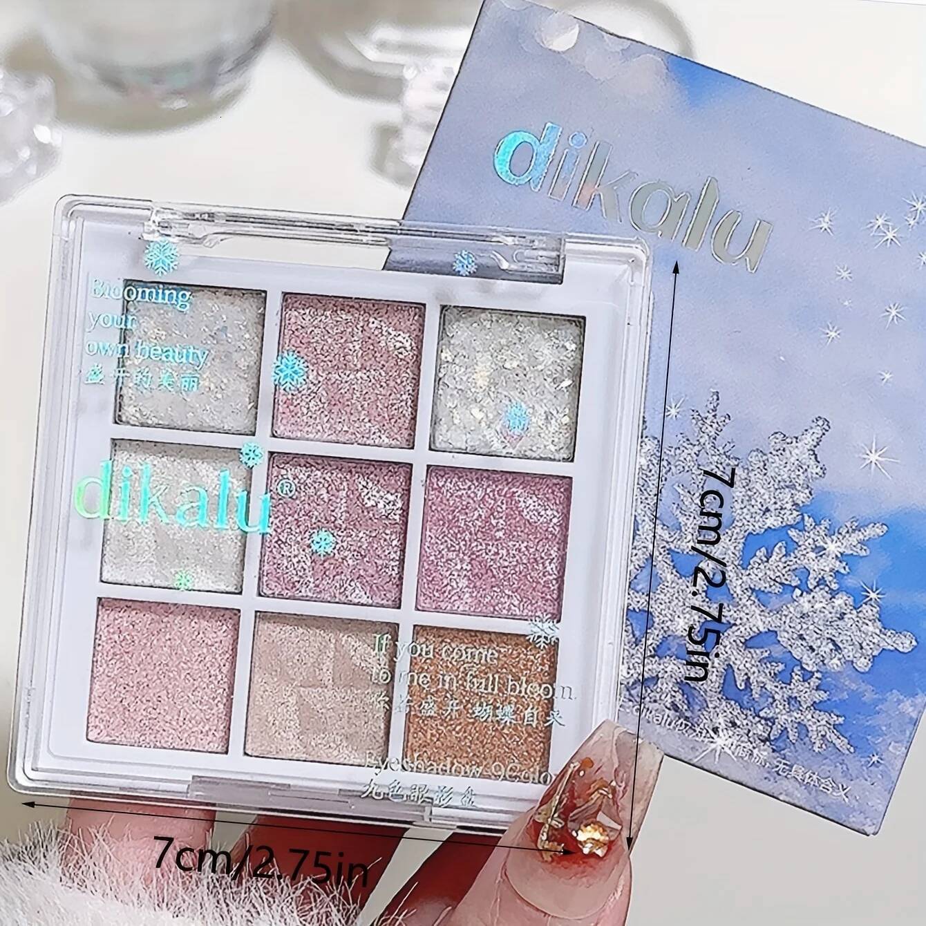 Snowflake love 9 color eye shadow tray powder delicate easy to put on makeup, matte and shiny makeup