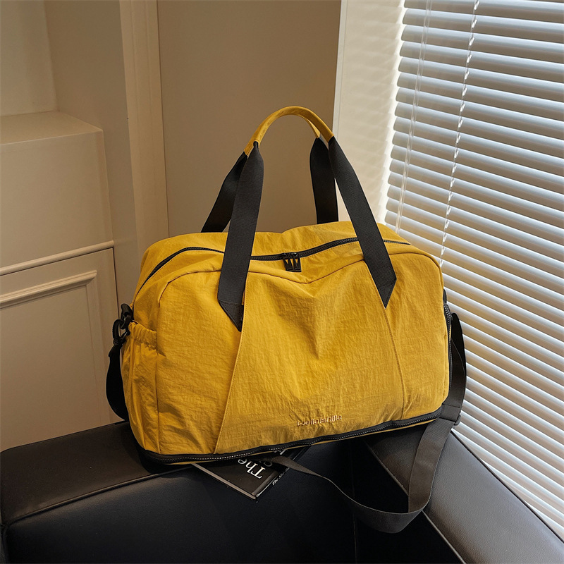 Large Capacity Short-Distance Travel 2025 New Handheld Dry-Wet Separation Fashion Versatile Lightweight Storage Lage Bag for Women