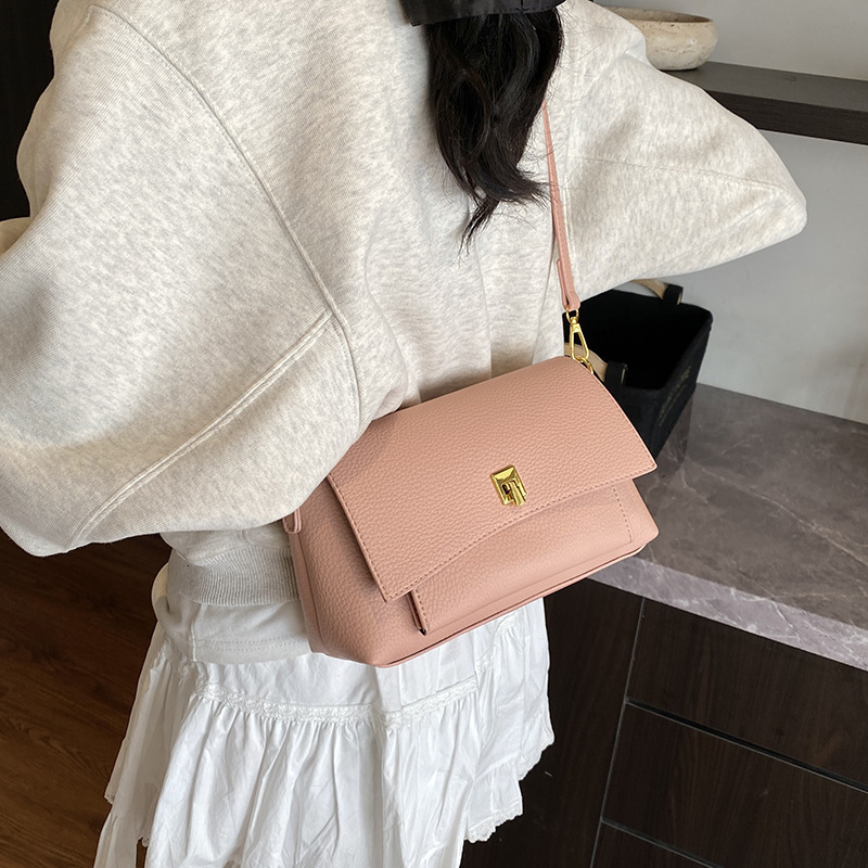 designer High-end Retro Lychee Texture Underarm Bag for Women 2025 New Simple Commuter Fashion Versatile Single Shoulder Small Square Bag