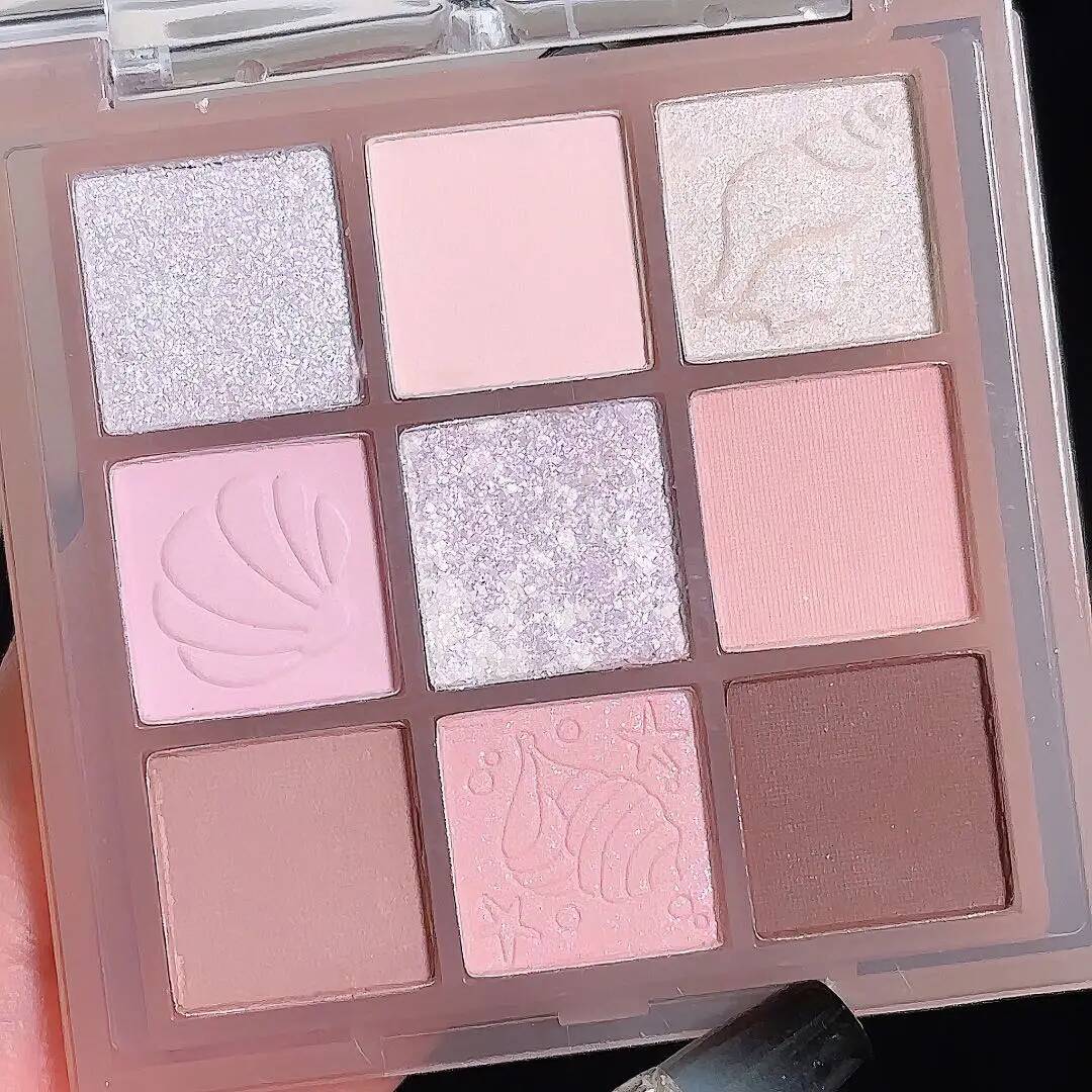DIKALU New Shell Nine Color Eyeshadow Plate Powder Purple Low Saturation Earth Blush High Light Lying Silkworm Brightening Compr