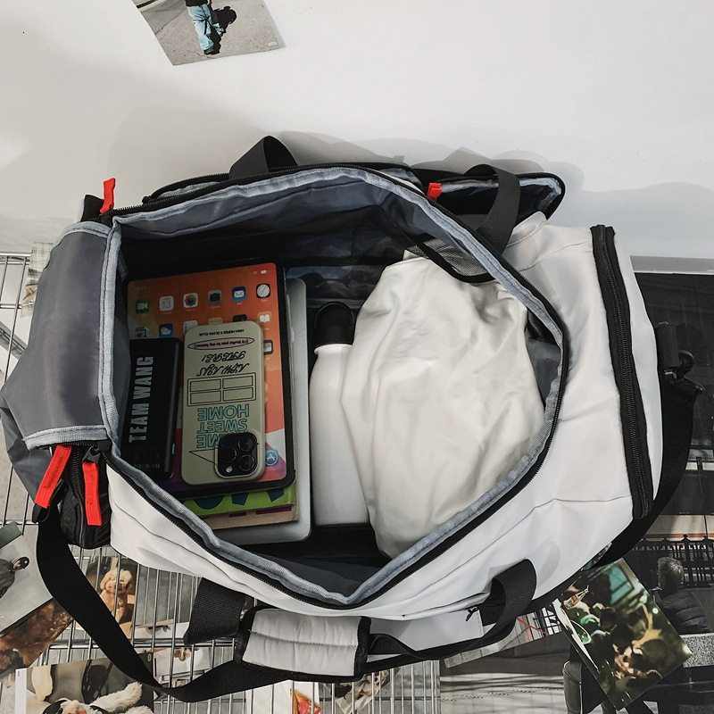 Crossbody Gym Bag for Men, Wet and Dry Separation, Multifunctional Bag, Large Capacity Handbag, Outdoor Travel Backpack
