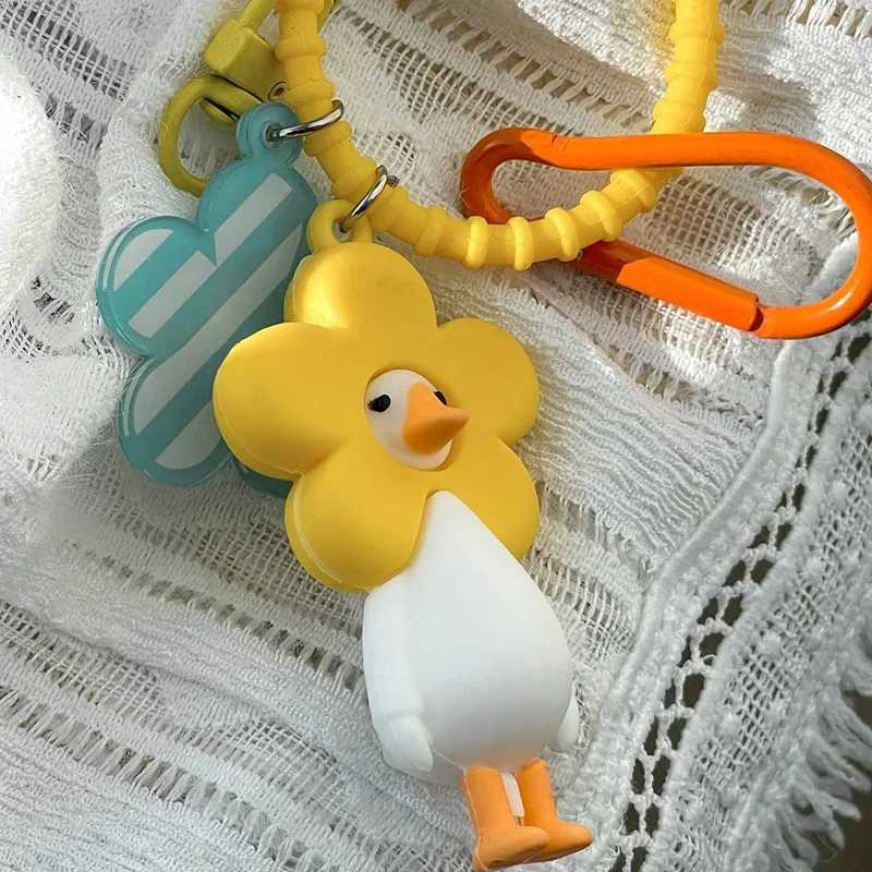 Cute Cartoon Yellow Duck Keychain Fashionable Student Pendant Exquisite Personalized Small Gift Accessory XJ250602