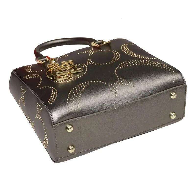 CH Large Capacity Zipper Ladies Crossbody Women's Shoulder Bag Versatile Solid Colour Letter Printing Design