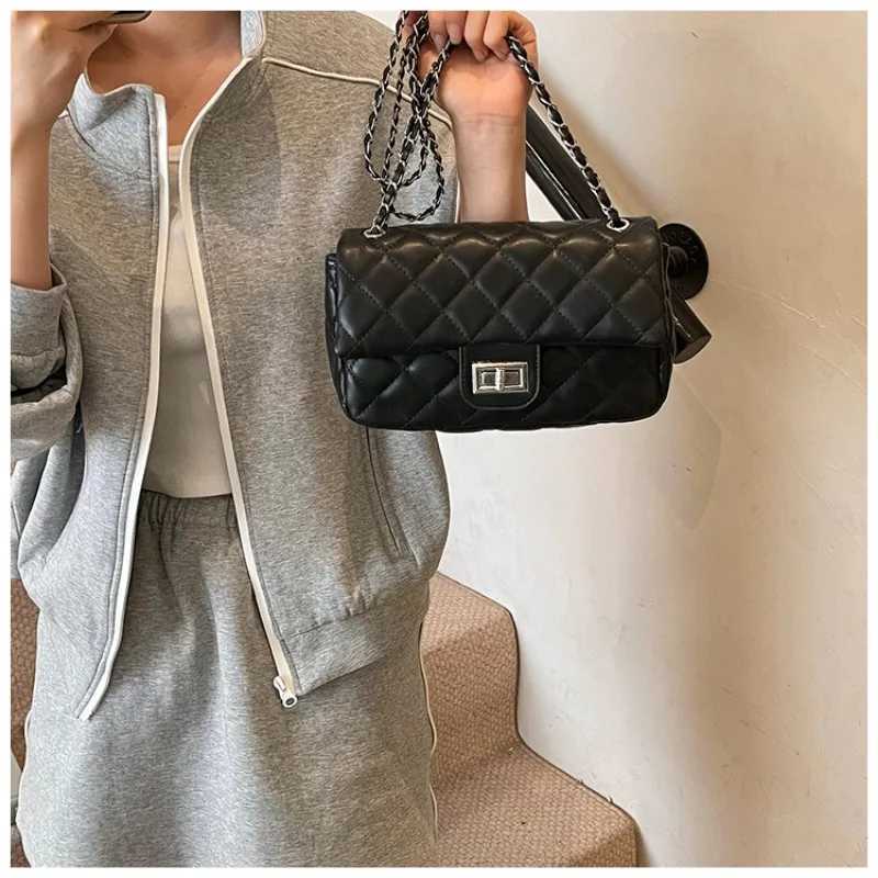 Designer Inspired Retro Messenger Bag - Chic Textured Leather With Paris Letter Adjustable Shoulder Strap Y250603