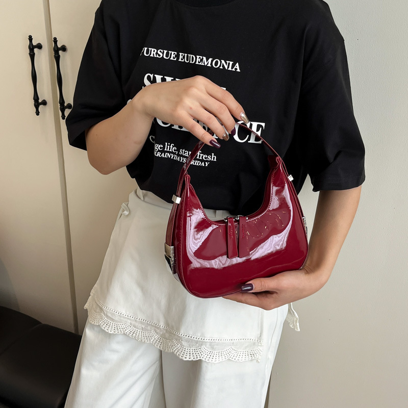 designer French Style High-End Patent Leather Underarm Bag for Women 2025 Summer New Versatile Fashion Niche Dumpling Bag Crossbody Bag