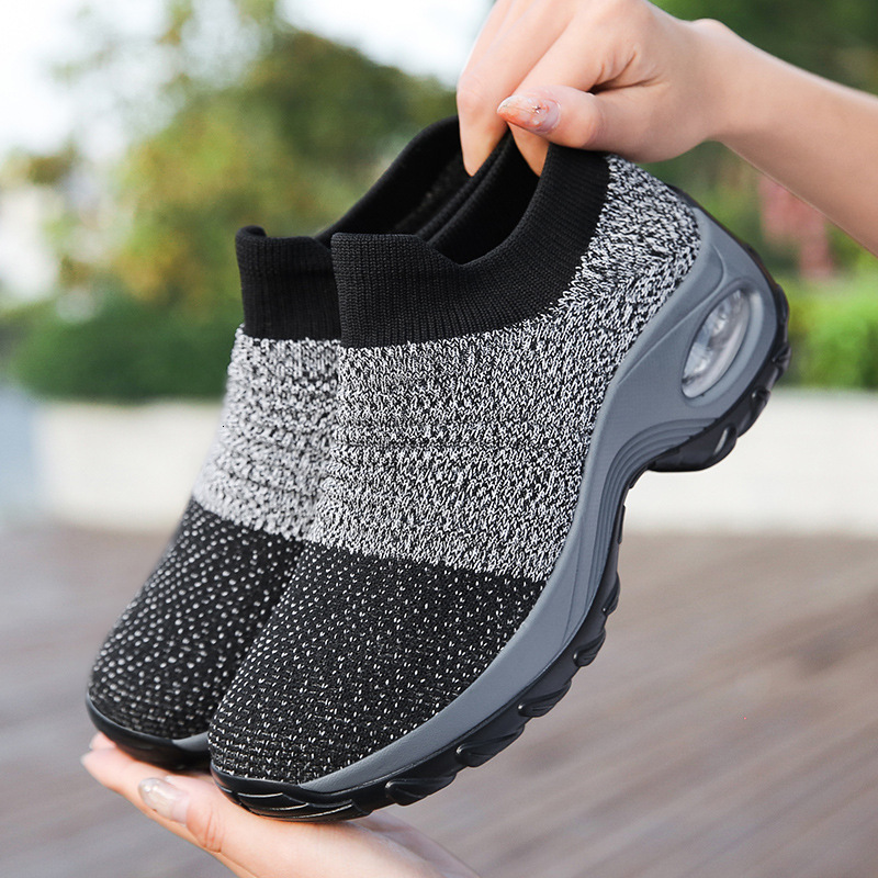 Plus Size High Elastic Breathable Casual Shoes Flyknit Spring Autumn Sports Casual Shake Trendy Fashion Lightweight Sock Shoes For Women Ddmysaturn