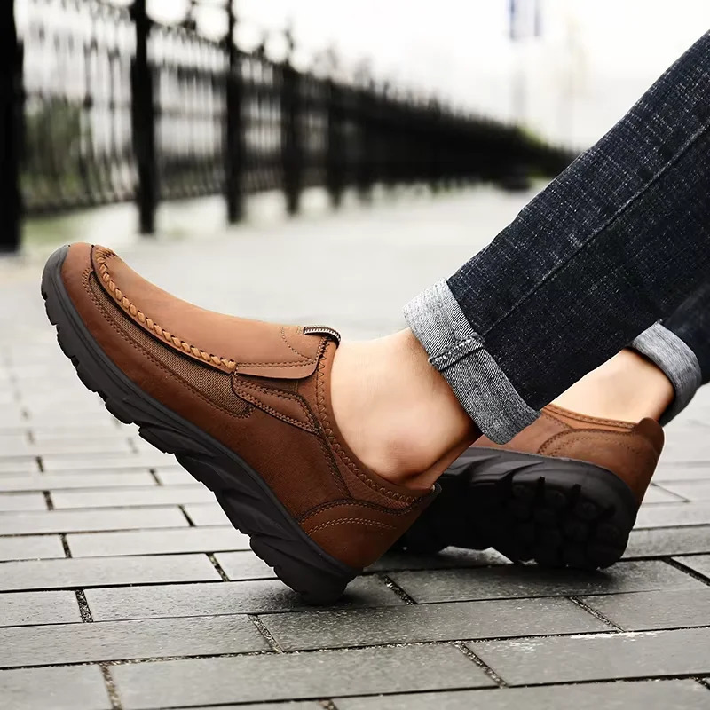 Fashion Leather Men Casual Shoes Retro Mens Loafers Moccasins Breathable Slip on Driving Shoes Mens Walking Sneakers Size 39-48 250528
