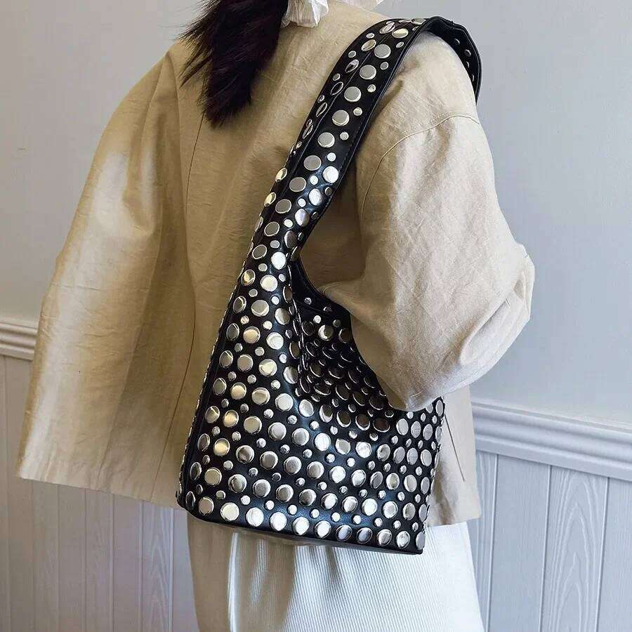 Women's Punk Rivet Bucket Handbags Designer Bags For Women Soft PU Leather Shoulder Bag Vintage High Quality Purses Clutch