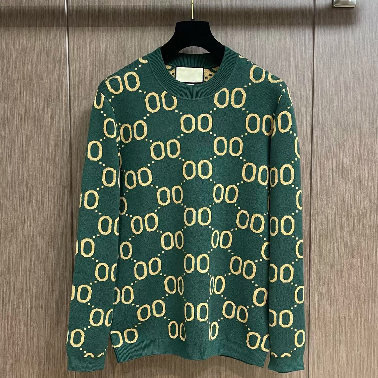 High quality designer men's sweater, fashionable round neck knitted sweater, men's anti pilling sports sweatshirt, autumn and winter loose top