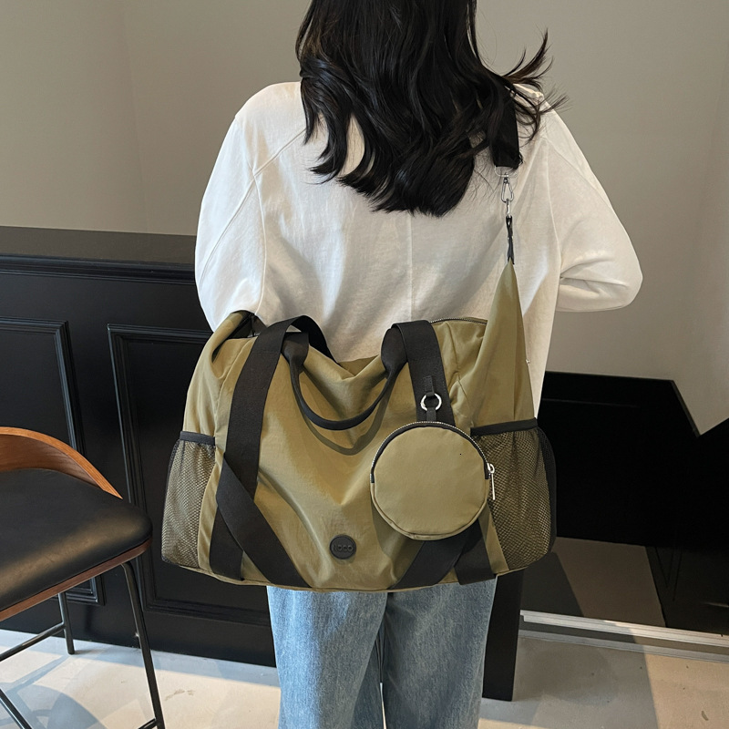 Fashion Versatile Handbag for Women Veet Casual Lightweight Large Capacity Shoulder Tote Travel Commuter Women's Bag