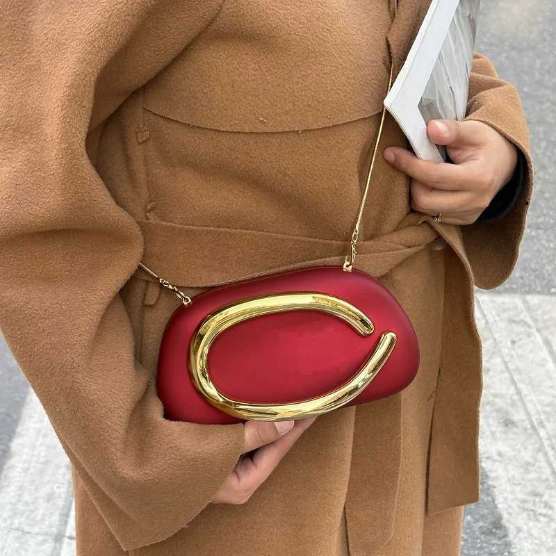 Round Box Bag Metal Bracelet Evening Crossbody Bag Womens Brand Design Luxury Leather Shoulder Bag Ladies Mini Cosmetic Handbag W250602