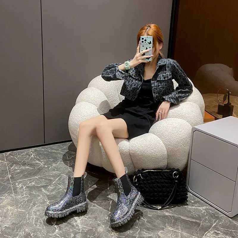 New Womens Ankle Boots Shiny Color Fashion Rain Boots Four Seasons Wearable Water Mid-tube Shoes Ladies Outdoor Waterproof XJ250602