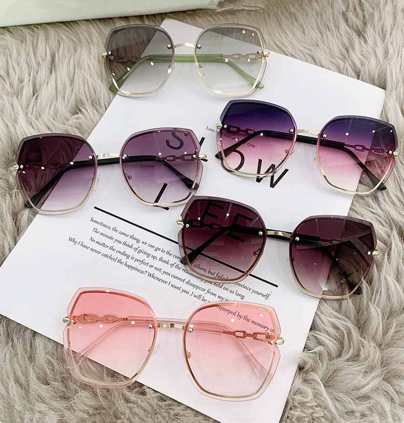 Designer Sunglasses For Women Men Fashion Sunglasses Luxury Polarized Lens Goggle Pilot PC Frame Oversized UV400 Eyewear Luxury Style Sunglasses DS637