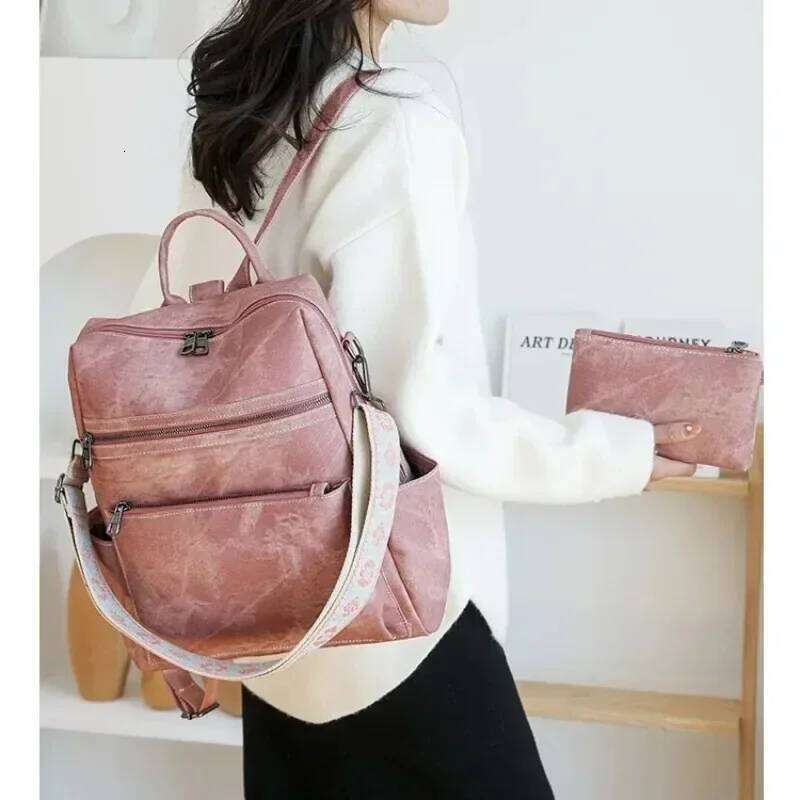Fashion Designer Travel Women's Backpack Large Capacity Retro Ladies Purse Anti-Theft Handbags Shoulder Bag