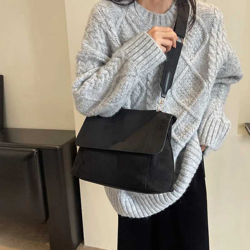 Retro Autumn Winter Frosted Brown Suede Shoulder Crossbody Bag Womens Large Capacity Handbags Designer Tote Bag W250602