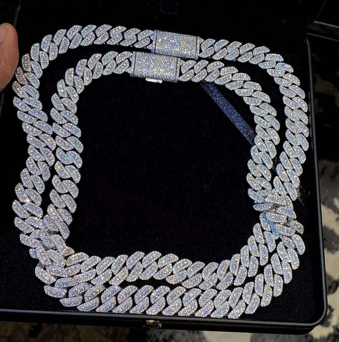 FOXI Jewelry 925 Sterling Silver VVS Moissanite Necklace Miami Cuban Link Chain Iced Hip Hop 925 Silver Diamond Moissanite Chain