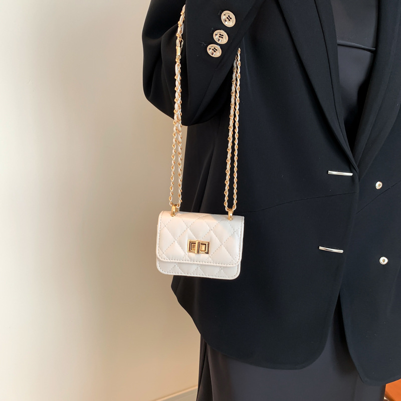 Top brand high-quality new free designer bag shoulder bag with lock mini chain bag 2025 new multifunctional crossbody bag fashion new free designer ba