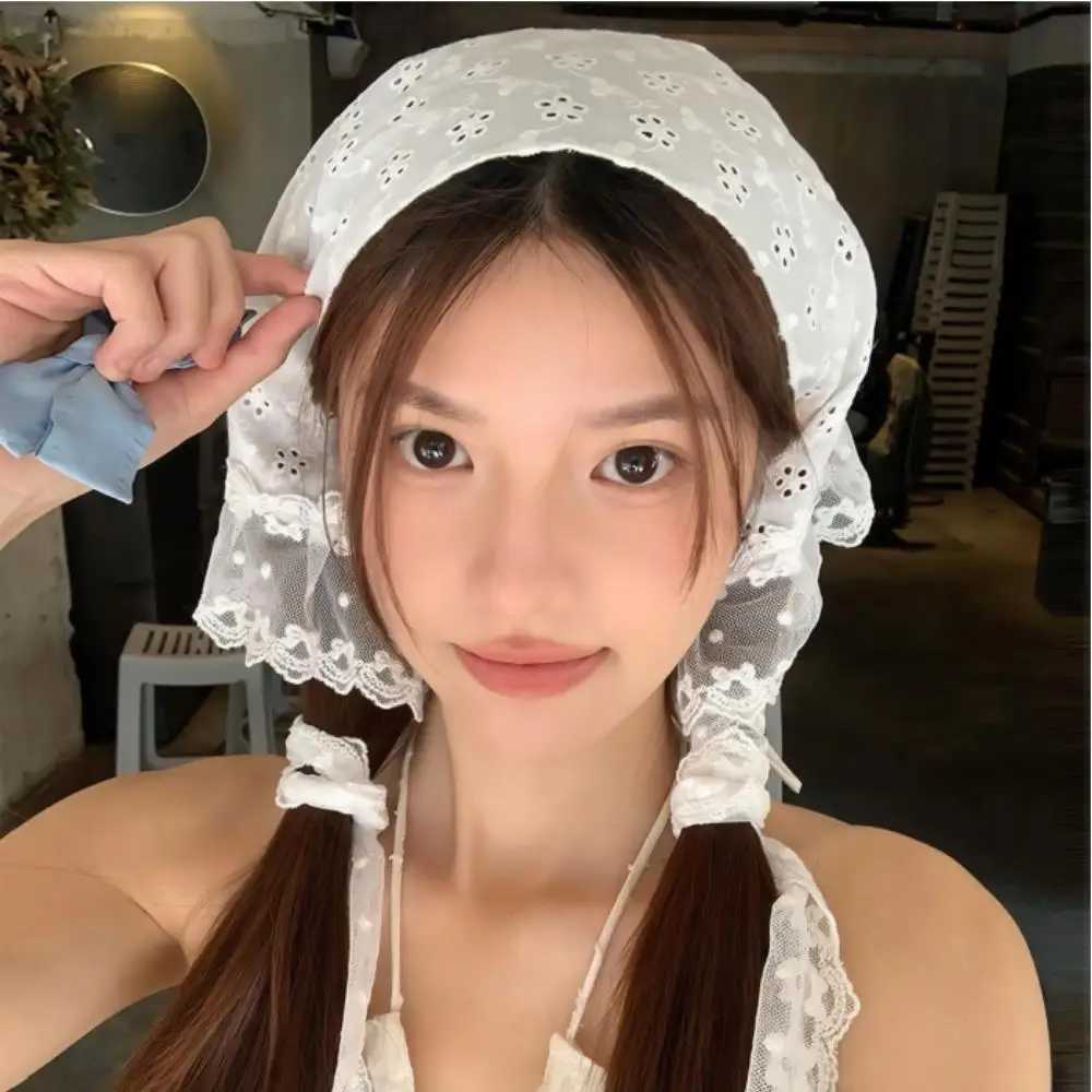 Retro Lace Trim Scarf Women Summer Lace Triangle Headscarf Embroidered Lace Neck Scarf Sweet Headband Lace Belt Accessories W250602